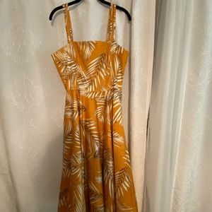 White House Black Market NWT Size 12 Dress